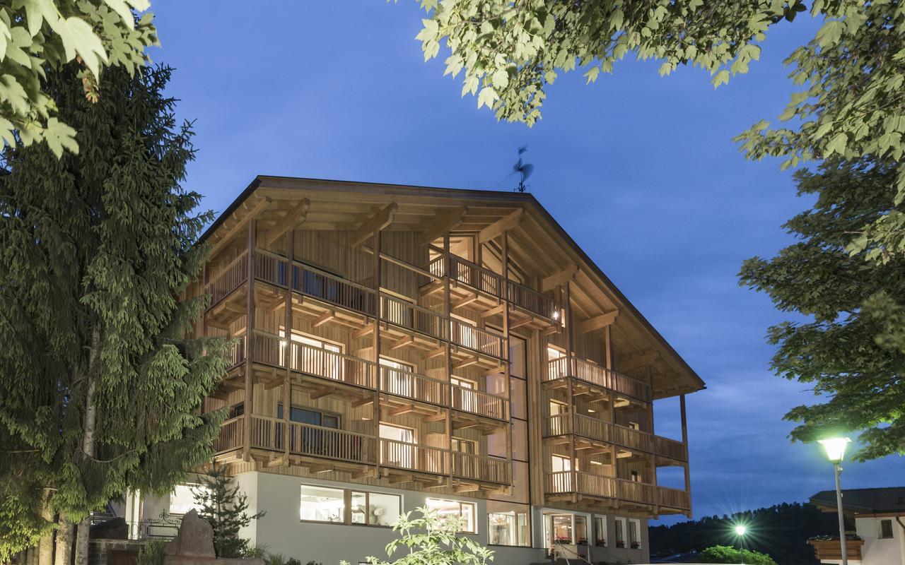 Hotel Madonna Castelrotto Luaran gambar